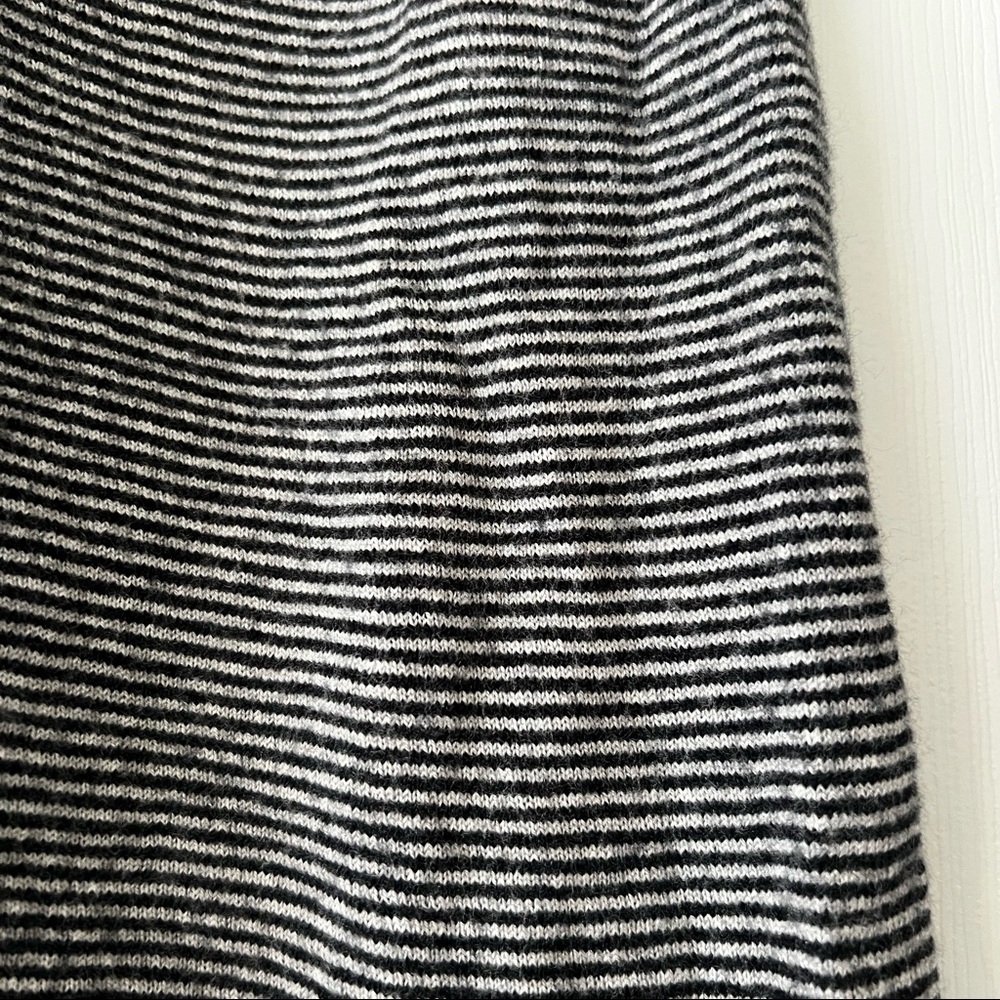 Gray Striped Women's Sweater - Picture 4 of 10